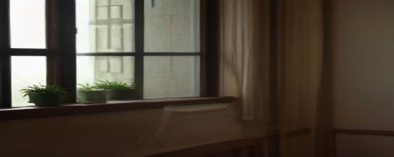 现代简洁的免费建站平台操作界面截图，拖拽式编辑器展示网站模板选择页面，科技蓝配色专业感强，适合成免费网站新手使用